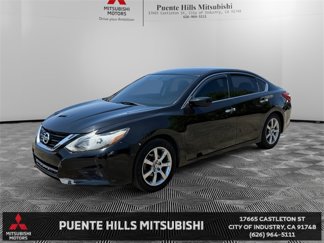 Used 2017 Nissan Altima 2.5 SV image 1