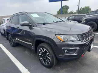 Used 2019 Jeep Compass Trailhawk image 1