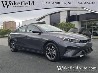 Used 2023 Kia Forte LXS image 1