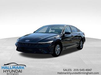 New 2025 Hyundai Elantra SE image 1