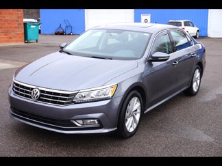 Used 2018 Volkswagen Passat 2.0T SE image 1