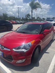 Used 2017 Hyundai Veloster Value Edition image 1