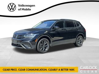 Used 2022 Volkswagen Tiguan SE w/ Panoramic Sunroof Package image 1