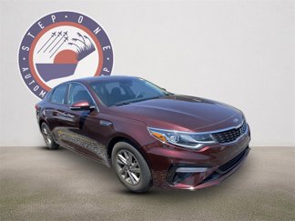 Used 2020 Kia Optima LX image 1
