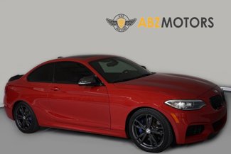 Used 2016 BMW M235i Coupe image 1