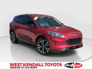 Used 2022 Ford Escape SE w/ SE Sport Appearance Package image 1