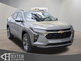 New 2025 Chevrolet Trax LT w/ Driver Confidence Package image 1