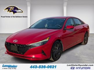 Used 2021 Hyundai Elantra SEL image 1