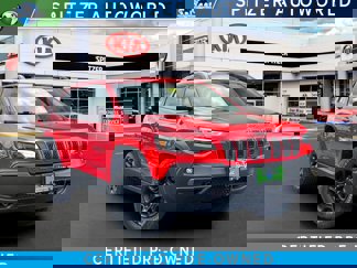 Used 2019 Jeep Cherokee Trailhawk w/ Comfort/Convenience Group image 1