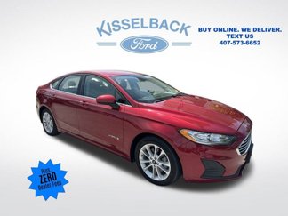Used 2019 Ford Fusion SE image 1
