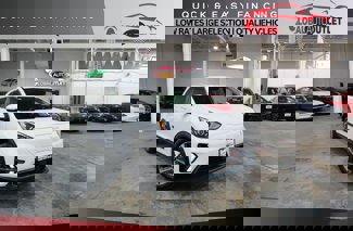 Used 2022 Kia Niro EX image 1