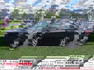 Used 2011 Toyota Camry XLE image 1