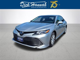 Used 2018 Toyota Camry LE image 1