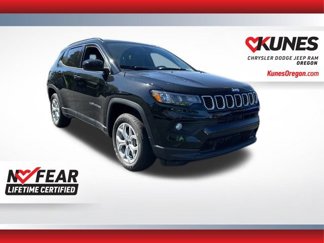 New 2025 Jeep Compass Latitude image 1