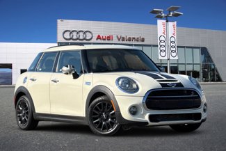 Used 2017 MINI Cooper S image 1