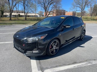 Used 2015 Ford Focus ST w/ Equipment Group 402A image 1