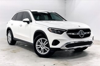 Used 2025 Mercedes-Benz GLC 300 image 1