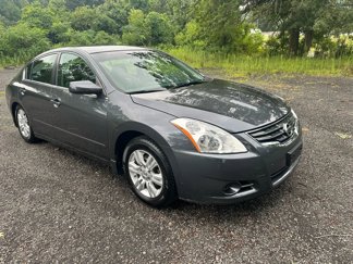 Used 2010 Nissan Altima 2.5 S w/ Convenience Pkg image 1