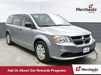 Used 2019 Dodge Grand Caravan SE image 1