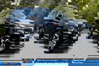 Used 2021 Nissan Rogue SV image 1