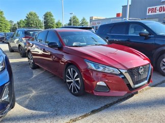 Used 2020 Nissan Altima 2.5 SR image 1