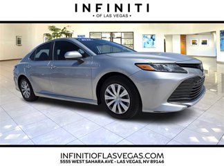 Used 2019 Toyota Camry LE image 1