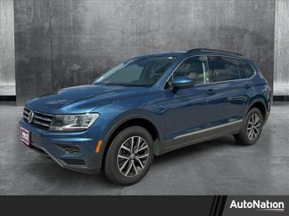Used 2020 Volkswagen Tiguan SE image 1
