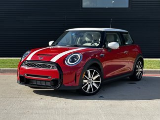 Used 2024 MINI Cooper S w/ Signature Upholstery Package image 1