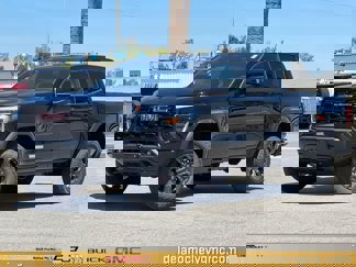 New 2025 GMC Canyon Elevation w/ Convenience Package image 1
