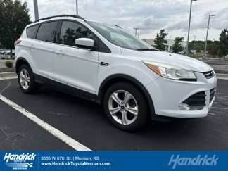 Used 2015 Ford Escape SE w/ Equipment Group 201A image 1