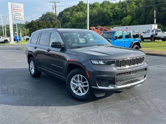 Used 2023 Jeep Grand Cherokee L Laredo image 1