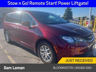 Used 2018 Chrysler Pacifica Touring w/ Security Group image 1