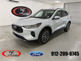 New 2025 Ford Escape SE image 1