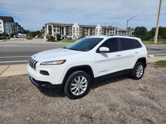 Used 2015 Jeep Cherokee Limited image 1