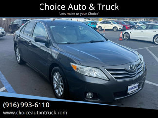 Used 2011 Toyota Camry XLE image 1