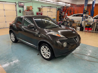 Used 2011 Nissan Juke SV image 1