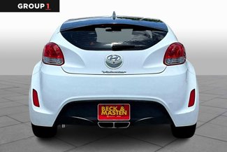 Used 2016 Hyundai Veloster image 1
