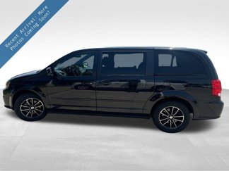Used 2017 Dodge Grand Caravan GT image 1