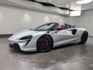 New 2025 McLaren Artura Spider image 1