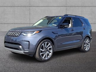 Used 2025 Land Rover Discovery S image 1