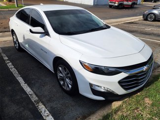 Used 2021 Chevrolet Malibu LT image 1