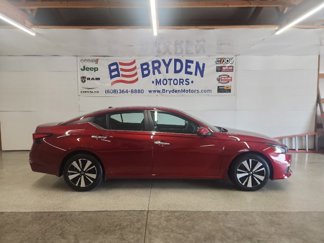 Used 2021 Nissan Altima 2.5 SV image 1