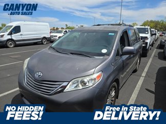 Used 2011 Toyota Sienna XLE image 1