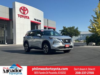Used 2023 Nissan Rogue SV image 1