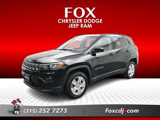 Used 2022 Jeep Compass Latitude w/ Convenience Group image 1
