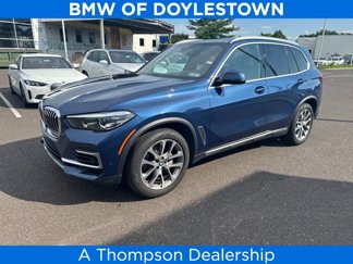 Used 2022 BMW X5 xDrive40i w/ Premium Package image 1