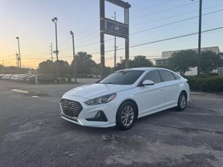 Used 2018 Hyundai Sonata SE image 1