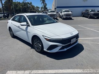 Used 2024 Hyundai Elantra SEL image 1