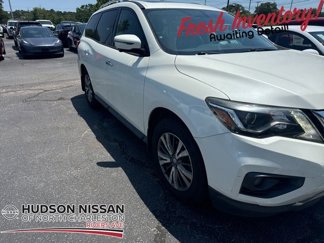 Used 2017 Nissan Pathfinder SL w/ SL Premium Package image 1