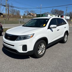 Used 2015 Kia Sorento LX image 1